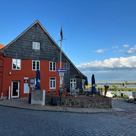 Millers Kate Mit Elbblick * Lauenburg
